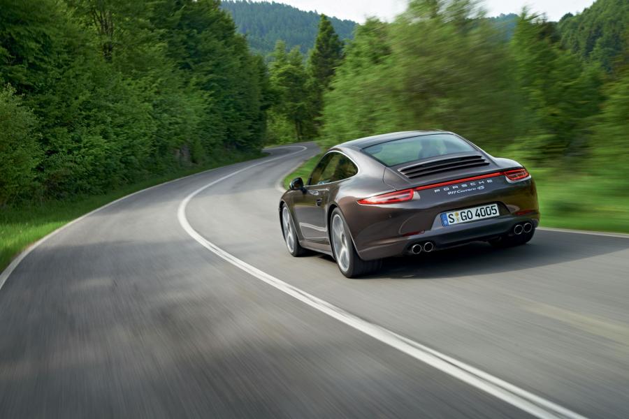  Porsche 911 Carrera 4S 2012 года  (фото 14 из 18)
